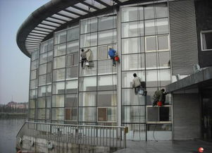 提升城市形象，保障建筑安全——臨桂縣工廠高空清潔與開荒保潔服務全解析